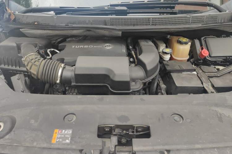Used Buick GL8 2021 ES Land Cruiser 653T Luxury Edition Engine Bay