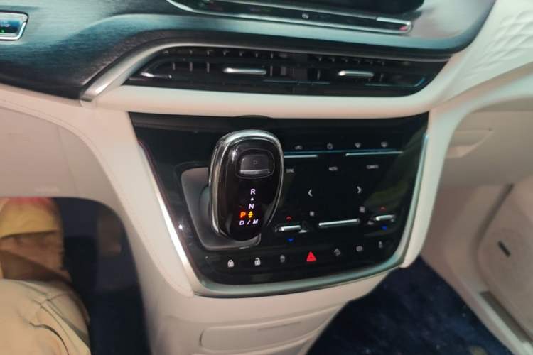 Used Buick GL8 2021 Avenir Aivia Four-Seat Prestige Edition Gear Lever