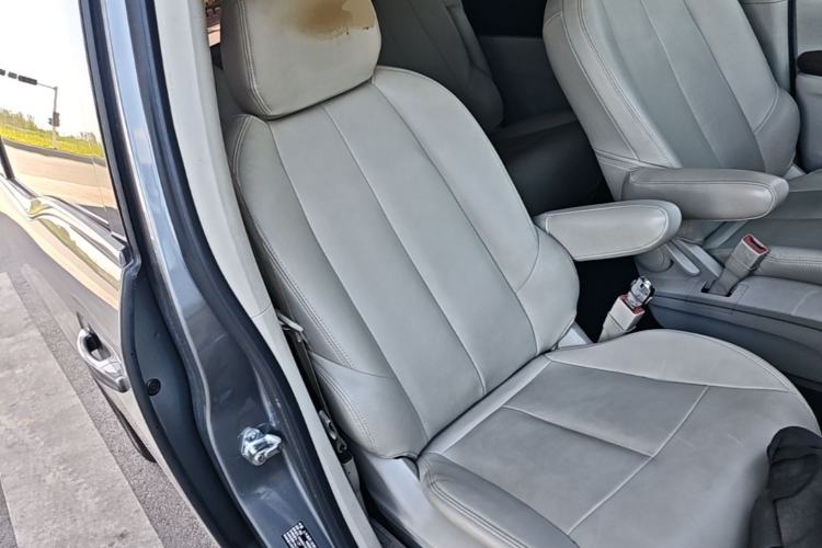 Used Buick GL8 2021 Land Cruiser Executive Class 652T Comfort Model Right Front Seat