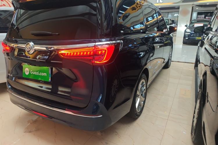 Used Buick GL8 2021 Avenir Aivia Four-Seat Prestige Edition Right Rear Taillight