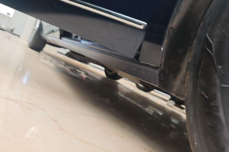 Used Buick GL8 2021 Avenir Aivia Four-Seat Prestige Edition Right Side Sill
