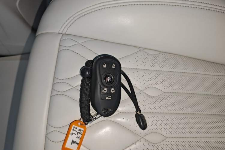 Used Buick GL8 2021 Avenir Aivia Four-Seat Prestige Edition Vehicle Key