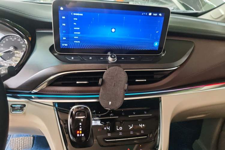 Used Buick GL8 2021 Land Cruiser Executive Class 652T Comfort Model Audio And AC Panel