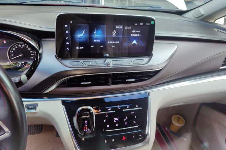 Used Buick GL8 2021 Land Cruiser Executive 652T Premium Model Audio And AC Panel
