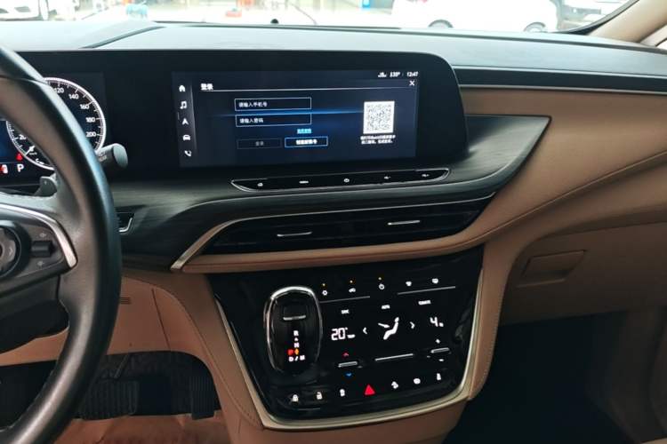 Used Buick GL8 2021 ES Land Cruiser 653T Luxury Edition Audio And AC Panel