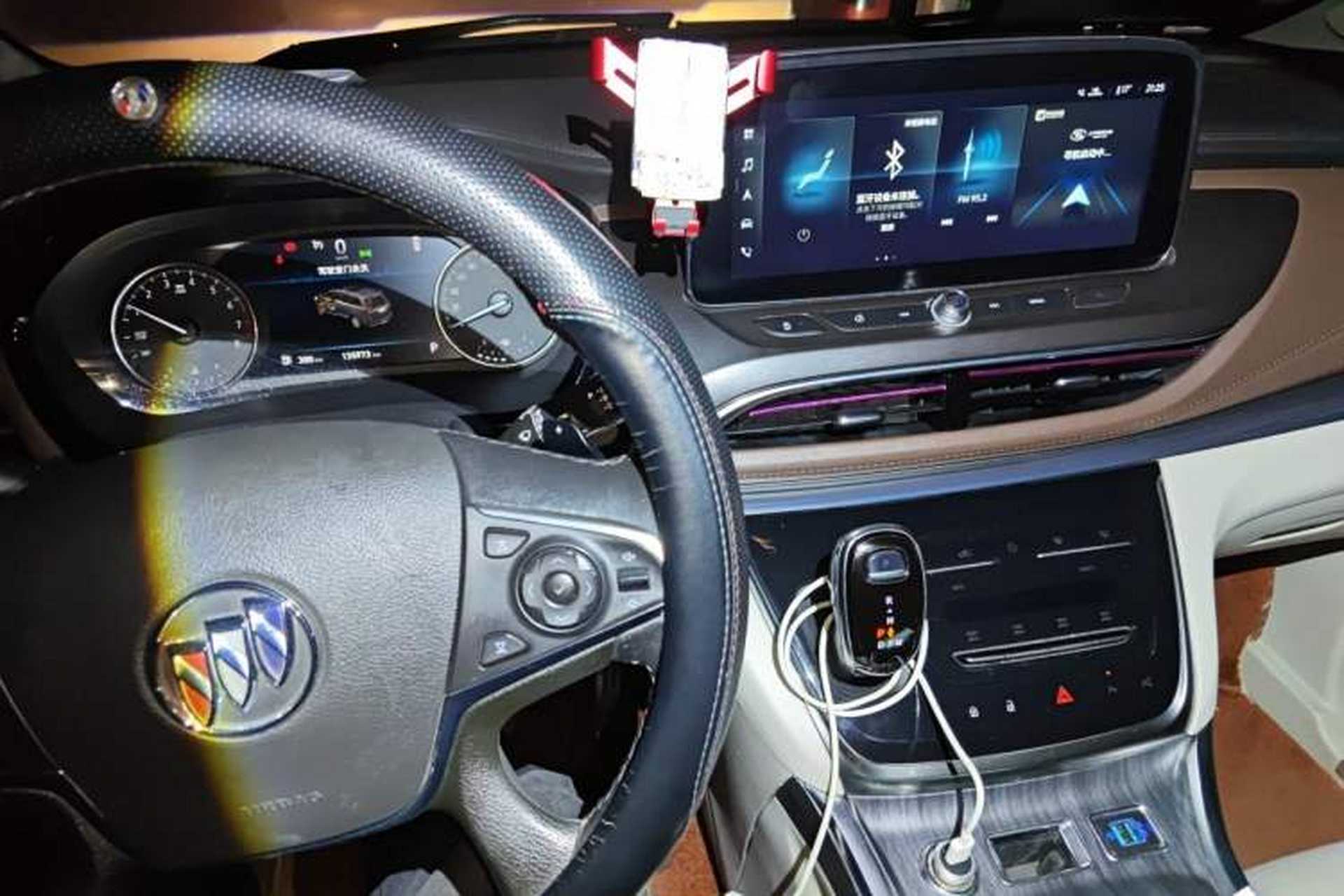Used Buick GL8 2021 Land Cruiser Executive 652T Premium Model Audio And AC Panel