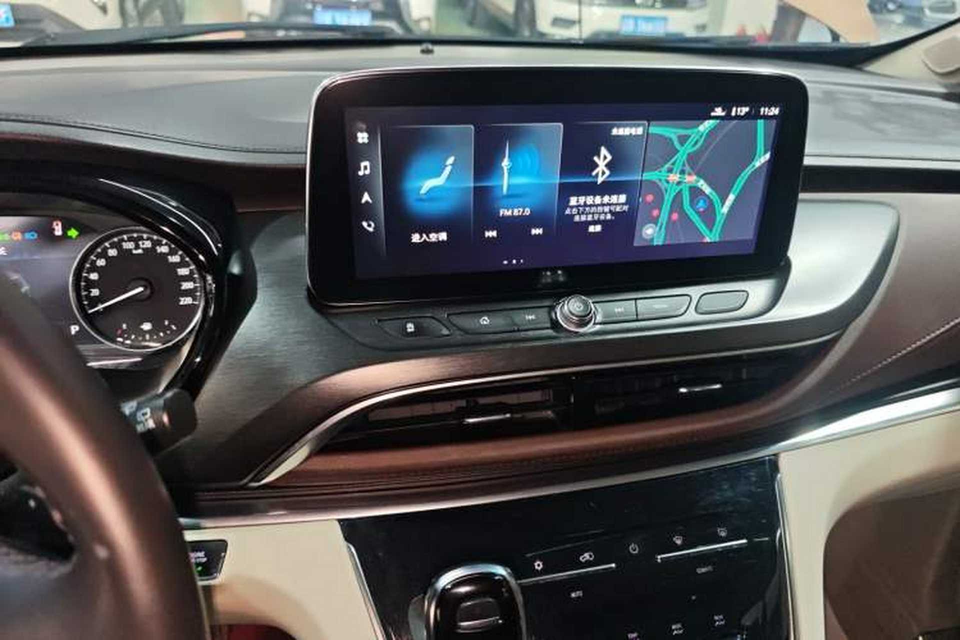 Used Buick GL8 2021 Land Cruiser Executive Class 652T Smart Luxury Model Audio And AC Panel