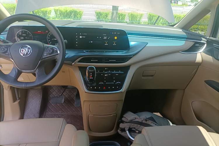 Used Buick GL8 2021 ES Landtrek 653T Luxury Model Audio And AC Panel