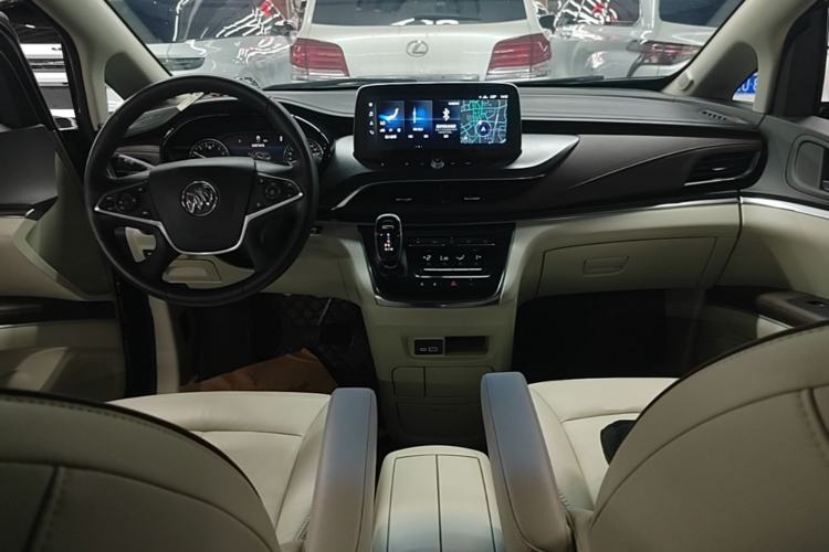 Used Buick GL8 2021 Land Cruiser Executive Class 652T Luxury Model Center Console
