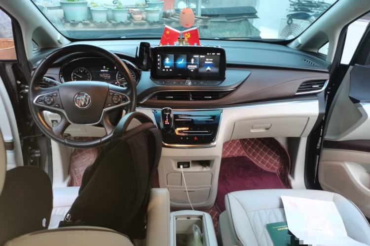 Used Buick GL8 2021 Land Cruiser Executive Class 652T Luxury Model Center Console