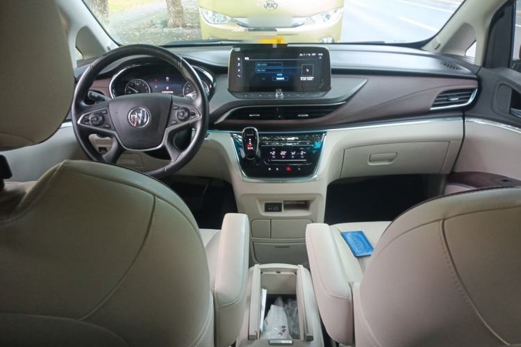 Used Buick GL8 2021 Land Cruiser Executive Class 652T Luxury Model Center Console