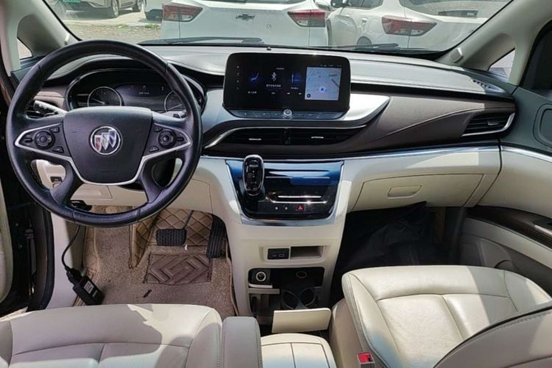 Used Buick GL8 2021 Land Cruiser Executive Class 652T Luxury Model Center Console