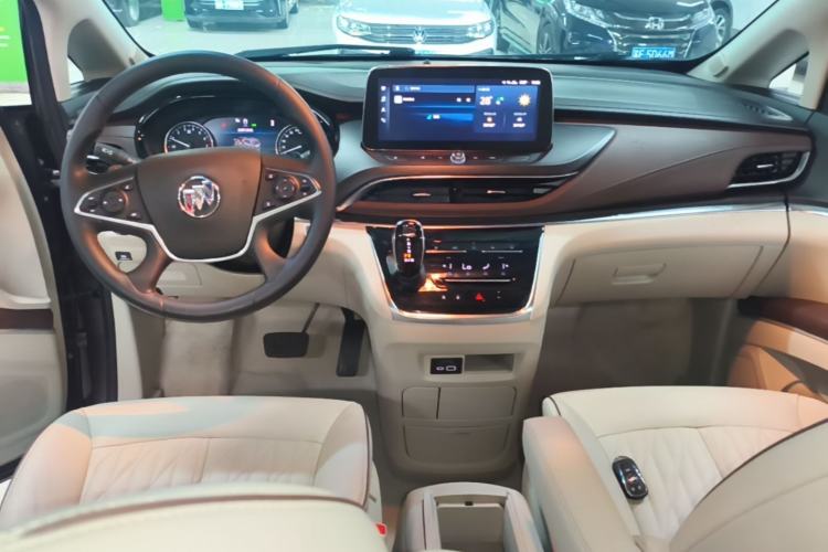 Used Buick GL8 2021 Land Cruiser Executive Class 652T Luxury Edition with Welfare Features Center Console