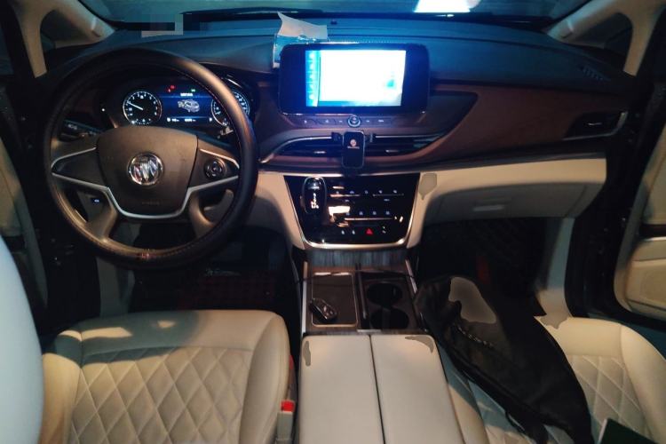 Used Buick GL8 2021 Land Cruiser Executive Class 652T Comfort Model Center Console