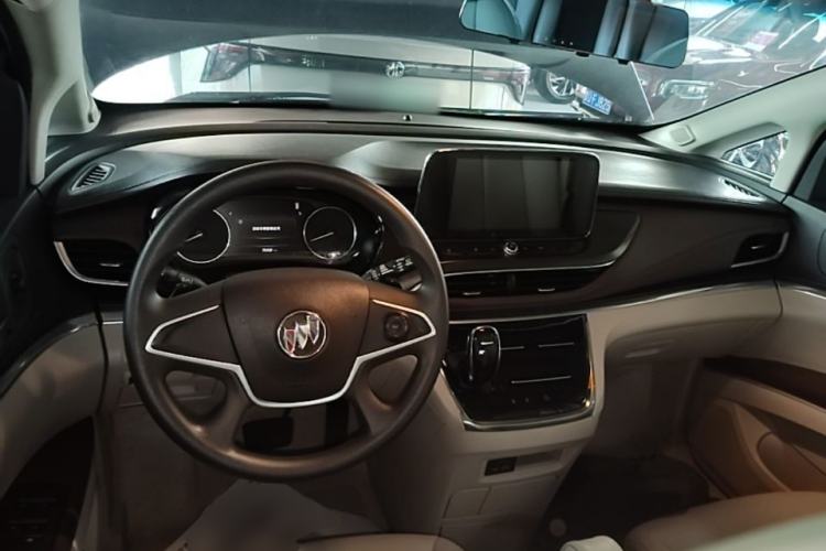 Used Buick GL8 2021 Land Cruiser Executive Class 652T Comfort Model Center Console