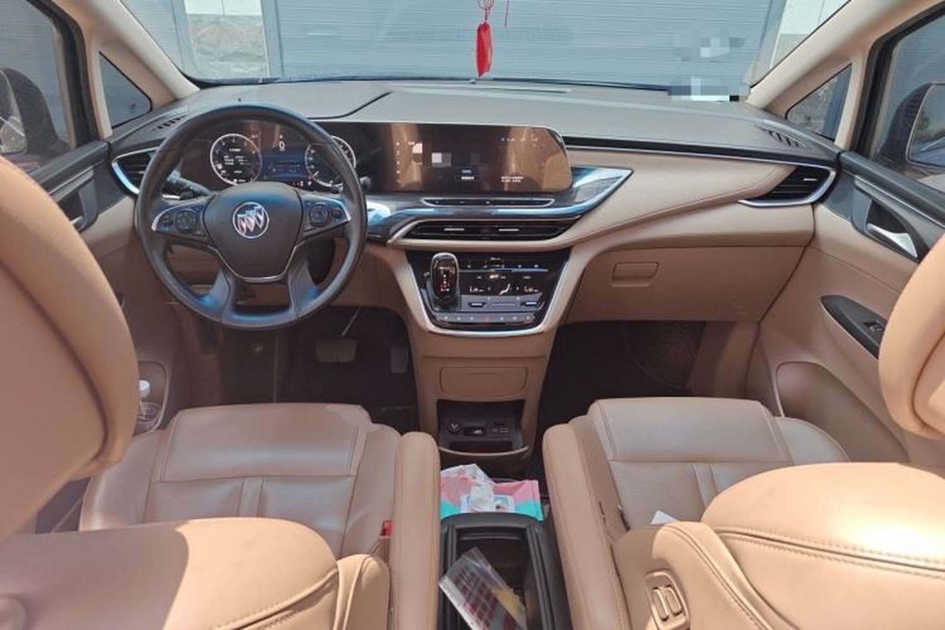 Used Buick GL8 2021 ES Landtrek 653T Luxury Model Center Console
