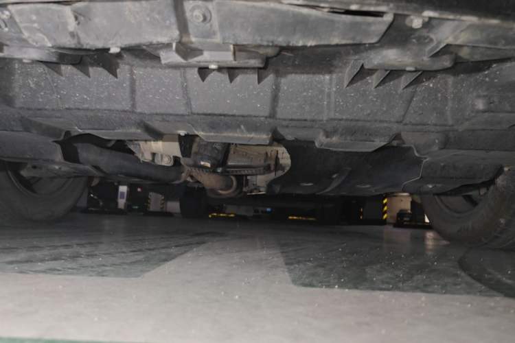 Used Buick GL8 2021 Land Cruiser Executive Class 652T Comfort Model Chassis Front