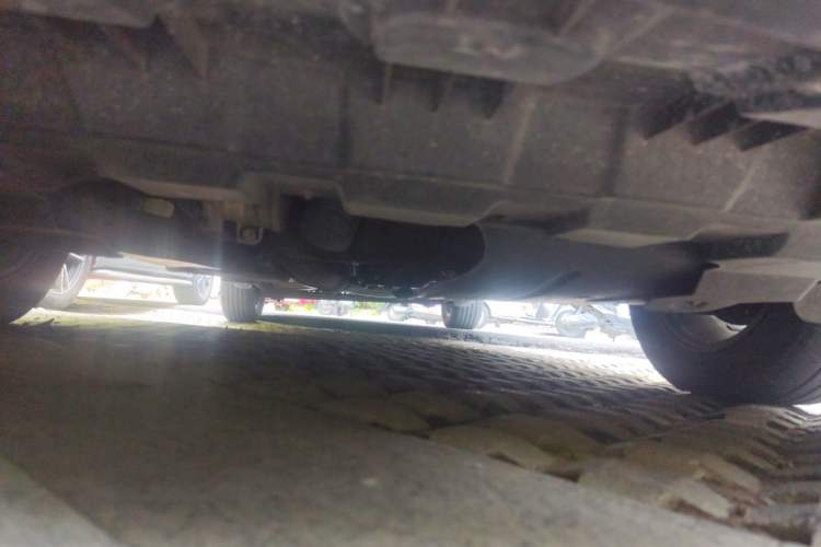 Used Buick GL8 2021 Land Cruiser Executive Class 652T Comfort Model Chassis Front