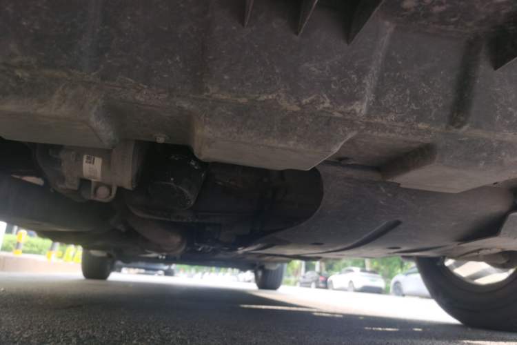 Used Buick GL8 2021 Land Cruiser Executive Class 652T Smart Luxury Model Chassis Front
