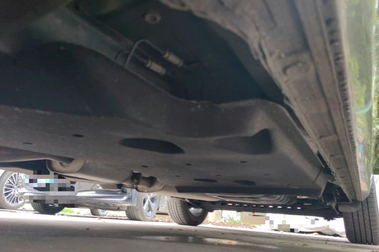 Used Buick GL8 2021 Land Cruiser Executive Class 652T Comfort Model Chassis Front Left