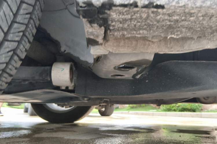 Used Buick GL8 2021 Land Cruiser Executive Class 652T Comfort Model Chassis Front Left