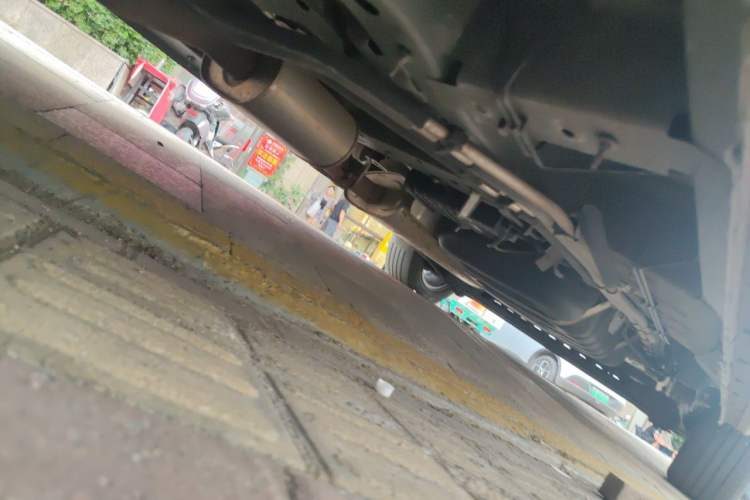 Used Buick GL8 2021 Land Cruiser Executive Class 652T Comfort Model Chassis Front Left