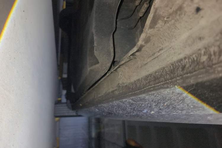 Used Buick GL8 2021 Land Cruiser Executive Class 652T Comfort Model Chassis Front Left