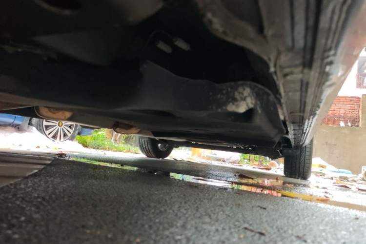 Used Buick GL8 2021 Land Cruiser Executive Class 652T Smart Luxury Model Chassis Front Left