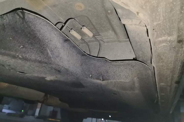 Used Buick GL8 2021 Land Cruiser Executive Class 652T Comfort Model Chassis Front Left