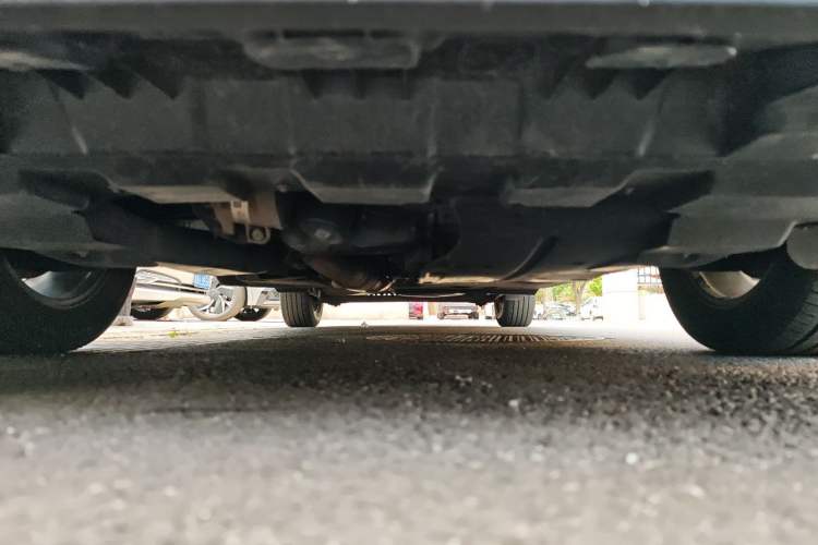 Used Buick GL8 2021 Land Cruiser Executive Class 652T Smart Luxury Model Chassis Front