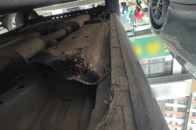 Used Buick GL8 2021 Land Cruiser Executive Class 652T Comfort Model Chassis Front Right