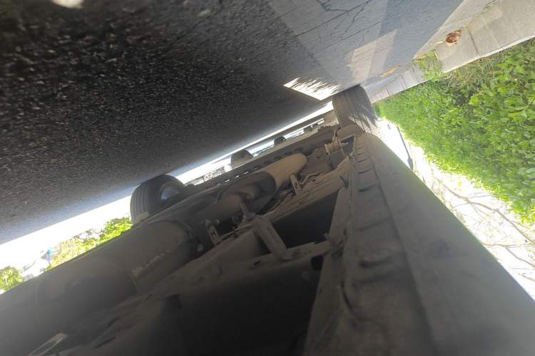 Used Buick GL8 2021 Land Cruiser Executive Class 652T Luxury Model Chassis Front Right