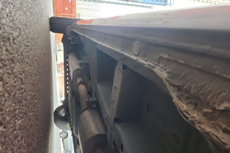 Used Buick GL8 2021 Land Cruiser Executive Class 652T Comfort Model Chassis Front Right