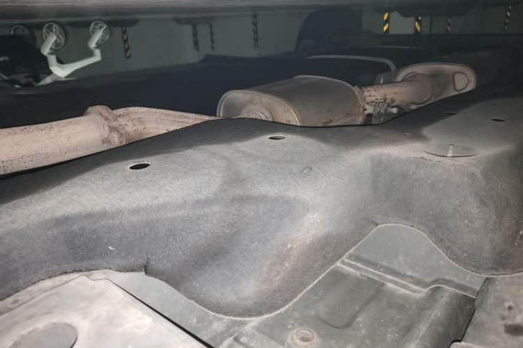 Used Buick GL8 2021 Land Cruiser Executive Class 652T Luxury Model Chassis Front Right