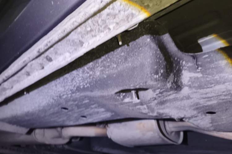 Used Buick GL8 2021 Land Cruiser Executive Class 652T Comfort Model Chassis Front Right