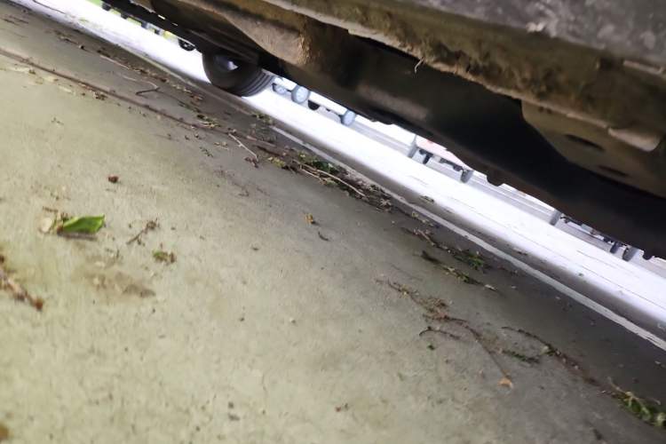 Used Buick GL8 2021 Land Cruiser Executive Class 652T Comfort Model Chassis Front Right