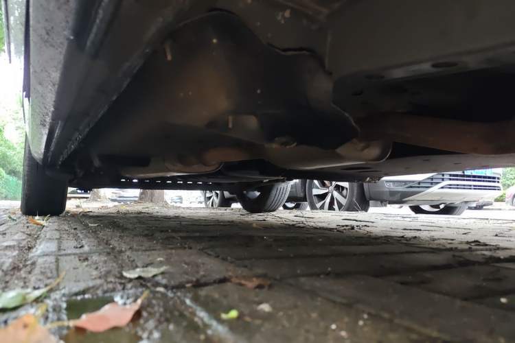 Used Buick GL8 2021 Land Cruiser Executive Class 652T Luxury Model Chassis Front Right