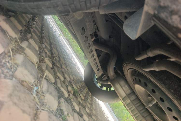 Used Buick GL8 2021 Land Cruiser Executive Class 652T Comfort Model Chassis Front Right