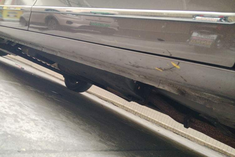 Used Buick GL8 2021 Land Cruiser Executive Class 652T Luxury Model Chassis Front Right
