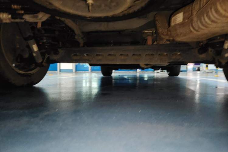 Used Buick GL8 2021 Land Cruiser Executive Class 652T Luxury Model Chassis Rear
