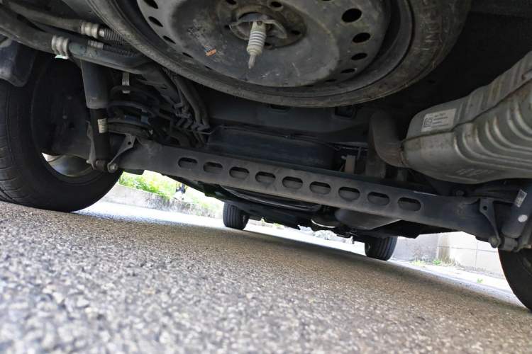 Used Buick GL8 2021 Land Cruiser Executive Class 652T Luxury Model Chassis Rear