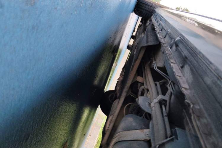 Used Buick GL8 2021 Land Cruiser Executive 652T Premium Model Chassis Rear Left