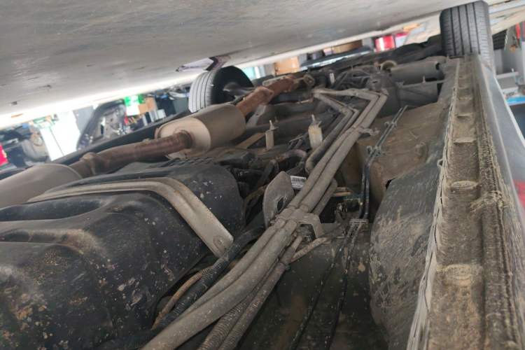 Used Buick GL8 2021 Land Cruiser Executive Class 652T Luxury Model Chassis Rear Left