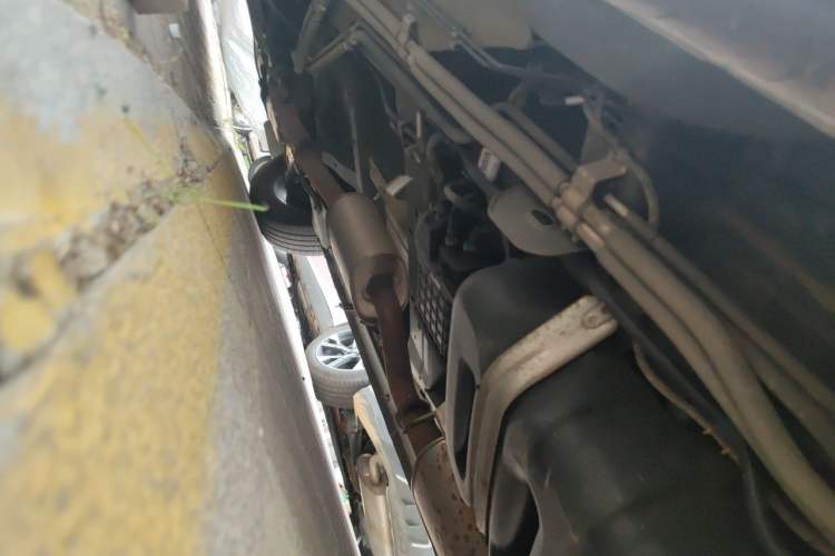 Used Buick GL8 2021 Land Cruiser Executive Class 652T Comfort Model Chassis Rear Left