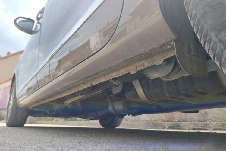 Used Buick GL8 2021 Land Cruiser Executive Class 652T Luxury Model Chassis Rear Left