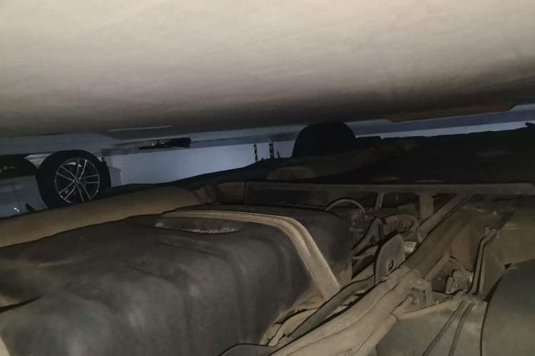 Used Buick GL8 2021 Land Cruiser Executive Class 652T Comfort Model Chassis Rear Left