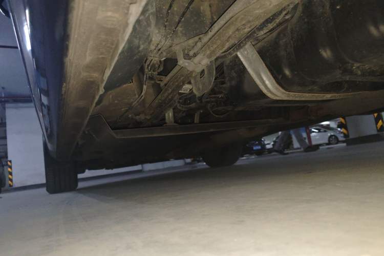 Used Buick GL8 2021 Land Cruiser Executive Class 652T Luxury Model Chassis Rear Left