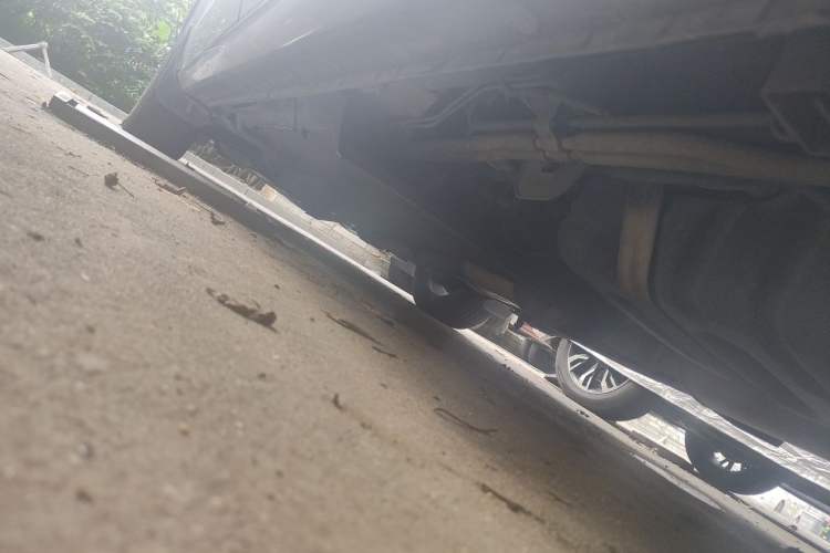 Used Buick GL8 2021 Land Cruiser Executive Class 652T Comfort Model Chassis Rear Left