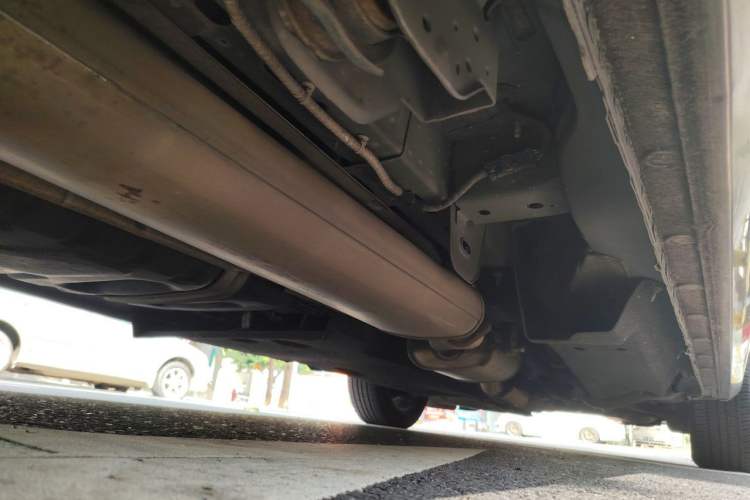 Used Buick GL8 2021 Land Cruiser Executive Class 652T Comfort Model Chassis Rear Right