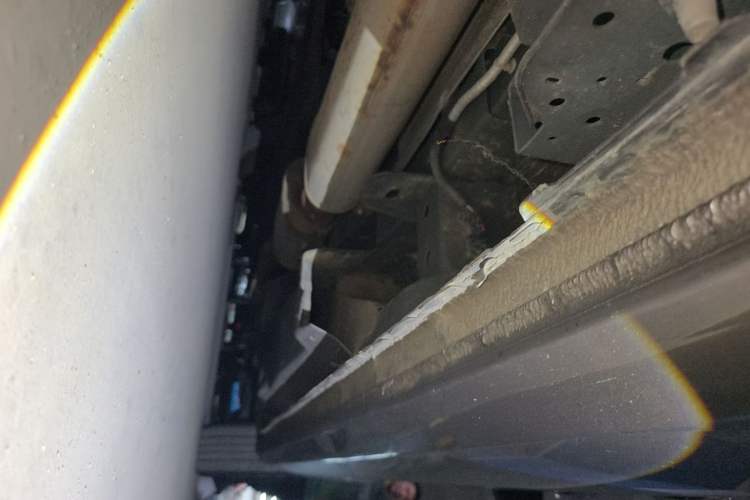 Used Buick GL8 2021 Land Cruiser Executive Class 652T Comfort Model Chassis Rear Right